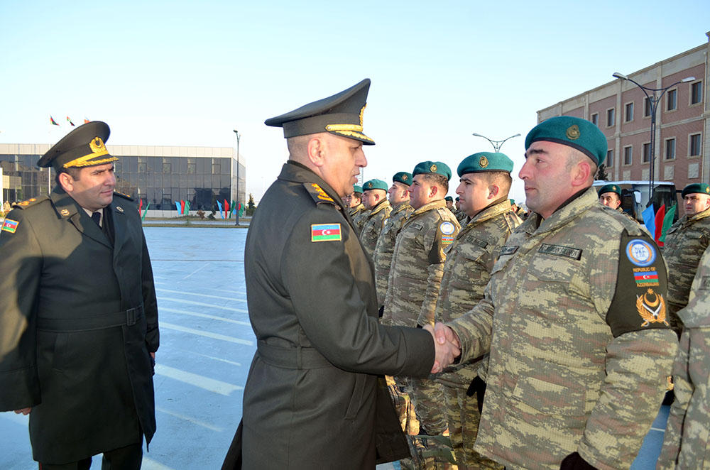 Группа азербайджанских миротворцев отправилась в Афганистан (ФОТО)