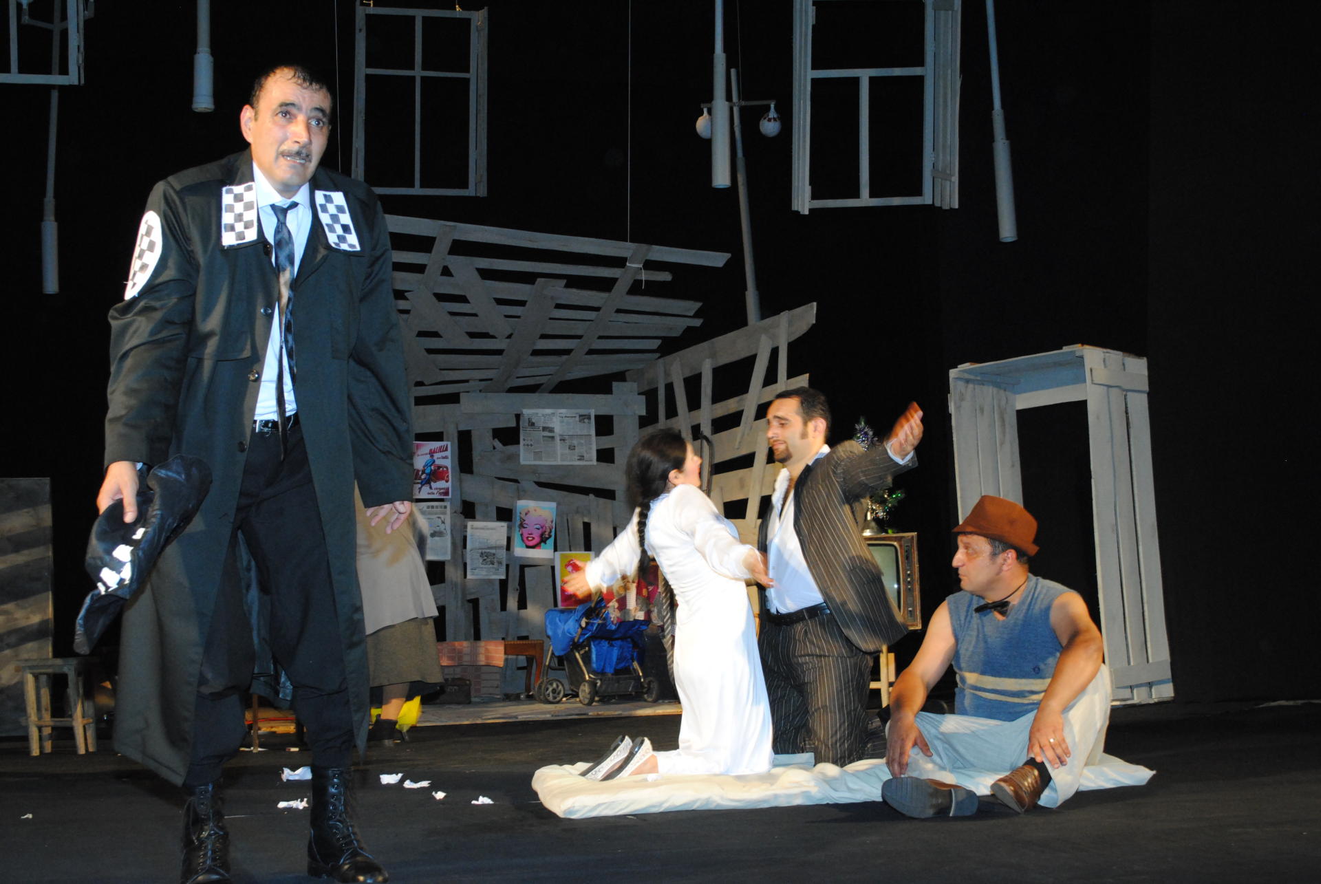 Sumqayıt Dövlət Dram Teatrı fevral ayı üçün repertuarını açıqlayıb (FOTO)