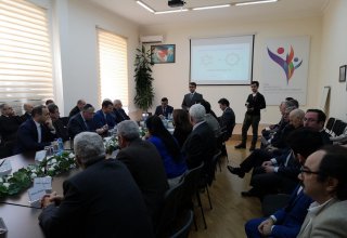 В Баку состоялся "круглый стол" на тему  "Холокост и Ходжалы глазами современников" (ФОТО)