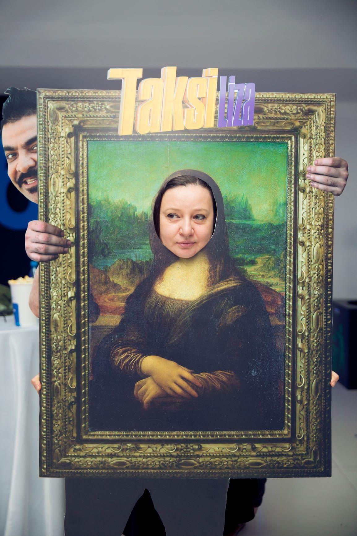 В Баку украдена картина "Mono Liza" (ВИДЕО,ФОТО)