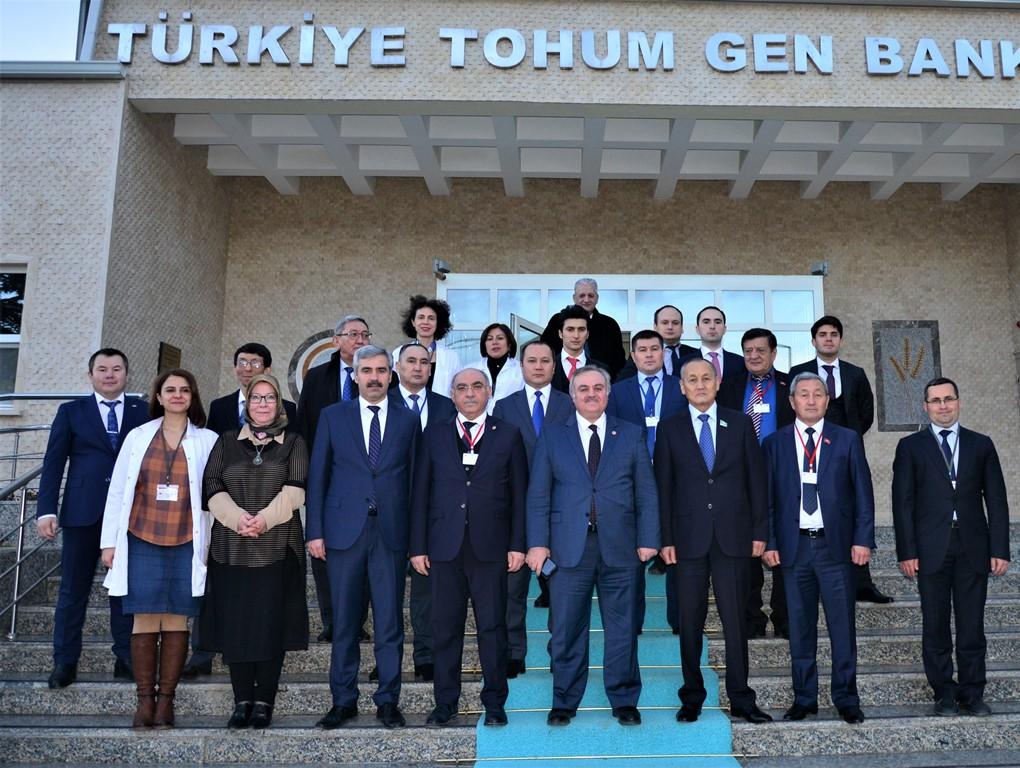 Ankarada TÜRKPA-nın Ətraf Mühit və Təbii Ehtiyatlar Komissiyasının toplantısı keçirilib (FOTO)