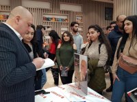 Дождь издалека…Лауреат Лондонской и Российской премии встретился с азербайджанскими читателями (ФОТО)