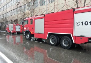 В Баку произошло обрушение в жилом доме (ВИДЕО)