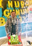 Гаджи Нуран Гусейнов создал бренд цветочных и ярких костюмов (ФОТО)