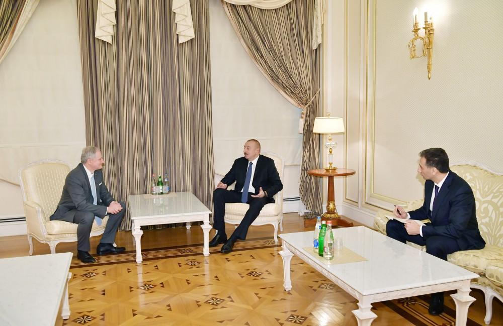 President Aliyev receives IAF executive director (PHOTO)