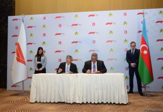 Azerbaijan extends contract to host Formula-1 (PHOTO)