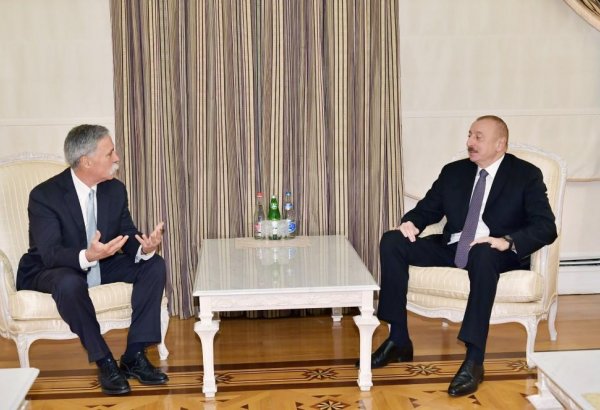 President Ilham Aliyev received Formula 1 Group CEO (PHOTO)
