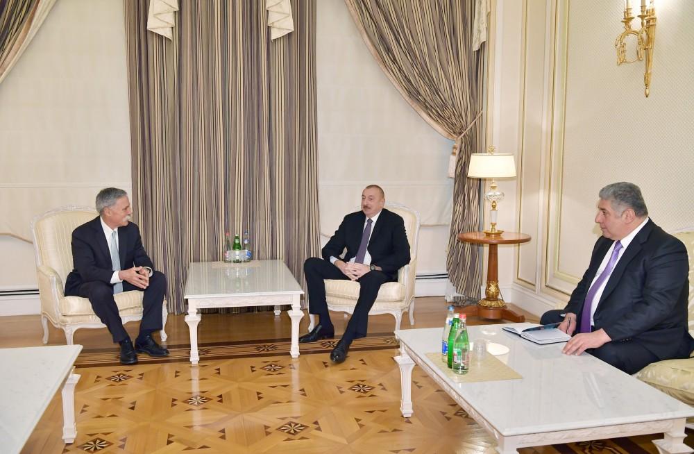 President Ilham Aliyev received Formula 1 Group CEO (PHOTO)