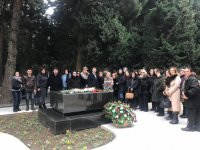 В Баку почтили память Гара Гараева (ФОТО) - Gallery Thumbnail