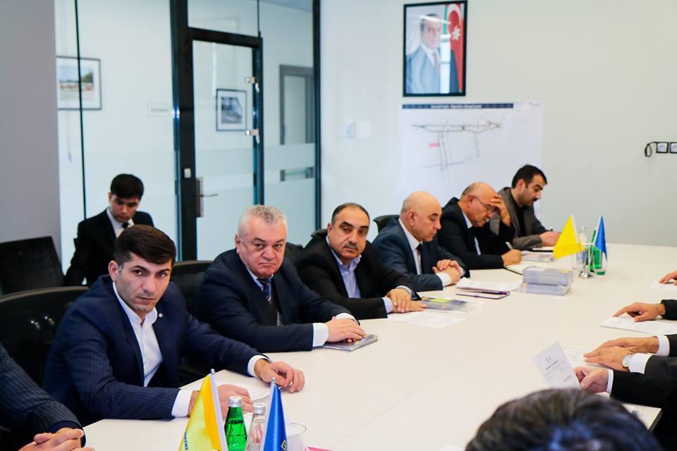 Руководителей азербайджанских компаний в сфере общественного транспорта предупредили в связи с запретом на курение (ФОТО)