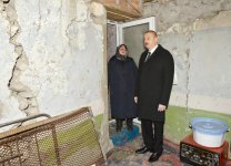 Президент Ильхам Алиев побывал в Шамахе, где произошло землетрясение (ФОТО) (версия 2)