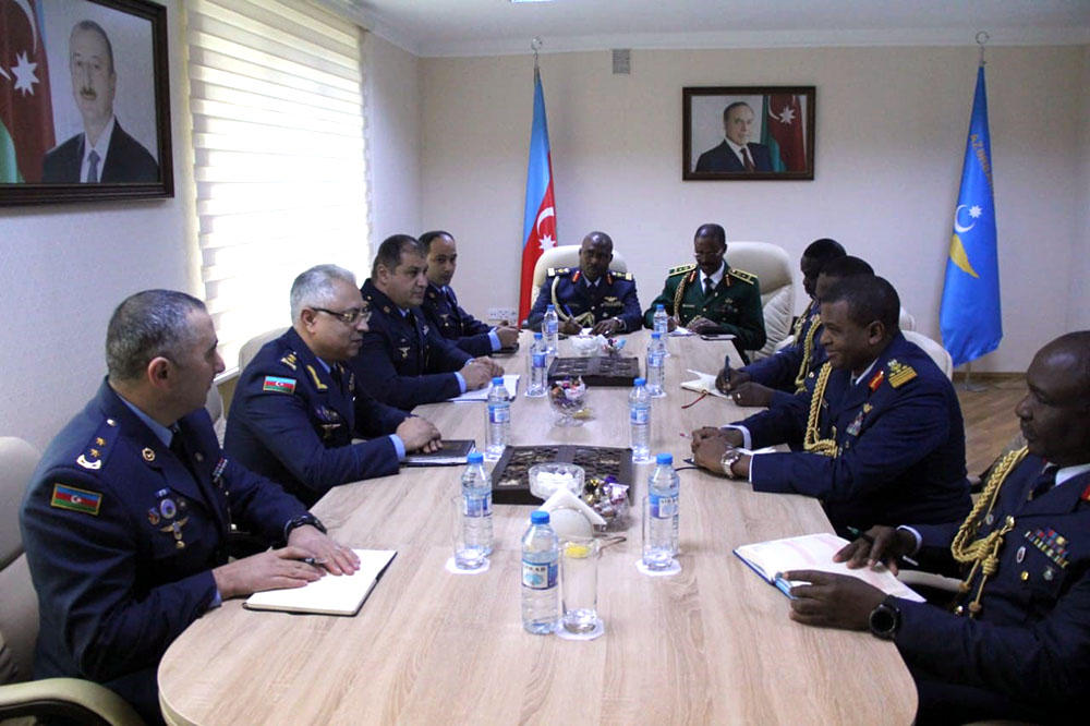 Azerbaijan, Nigeria mull possibilities for co-op between air forces (PHOTO)