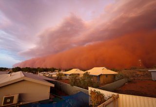"Марсианская" песчаная буря на юге Австралии попала на видео