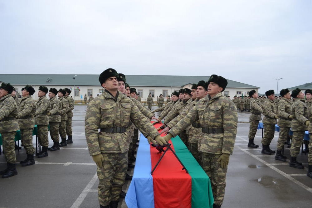 В воинских частях Азербайджана состоялась церемония принятия военной присяги