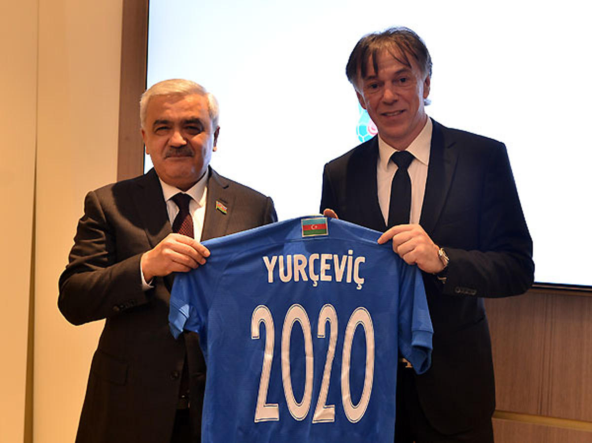 Nikola Yurçeviç futbol üzrə Azərbaycan millisinin baş məşqçisi təyin olunub (FOTO)