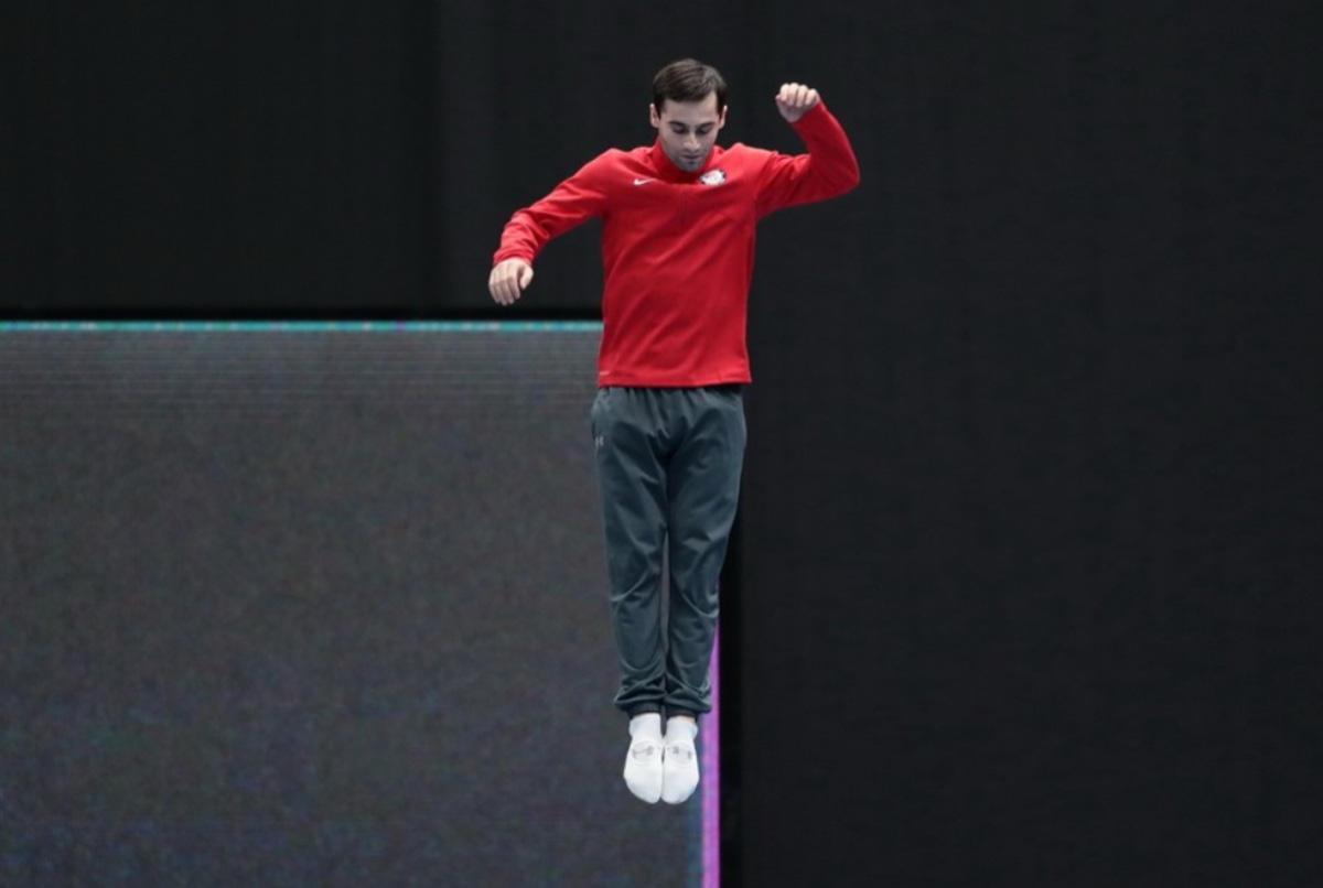 В Национальной арене гимнастики в Баку проходит контрольная тренировка Кубка мира по прыжкам на батуте и тамблингу (ФОТО)