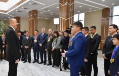 Президент Ильхам Алиев принял участие в открытии Олимпийского спорткомплекса в Бейлагане (ФОТО) - Gallery Thumbnail