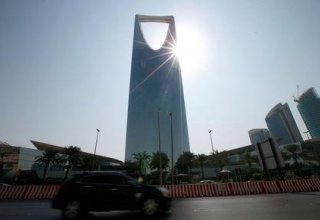 Saudi king launches Riyadh development projects worth $22 bln