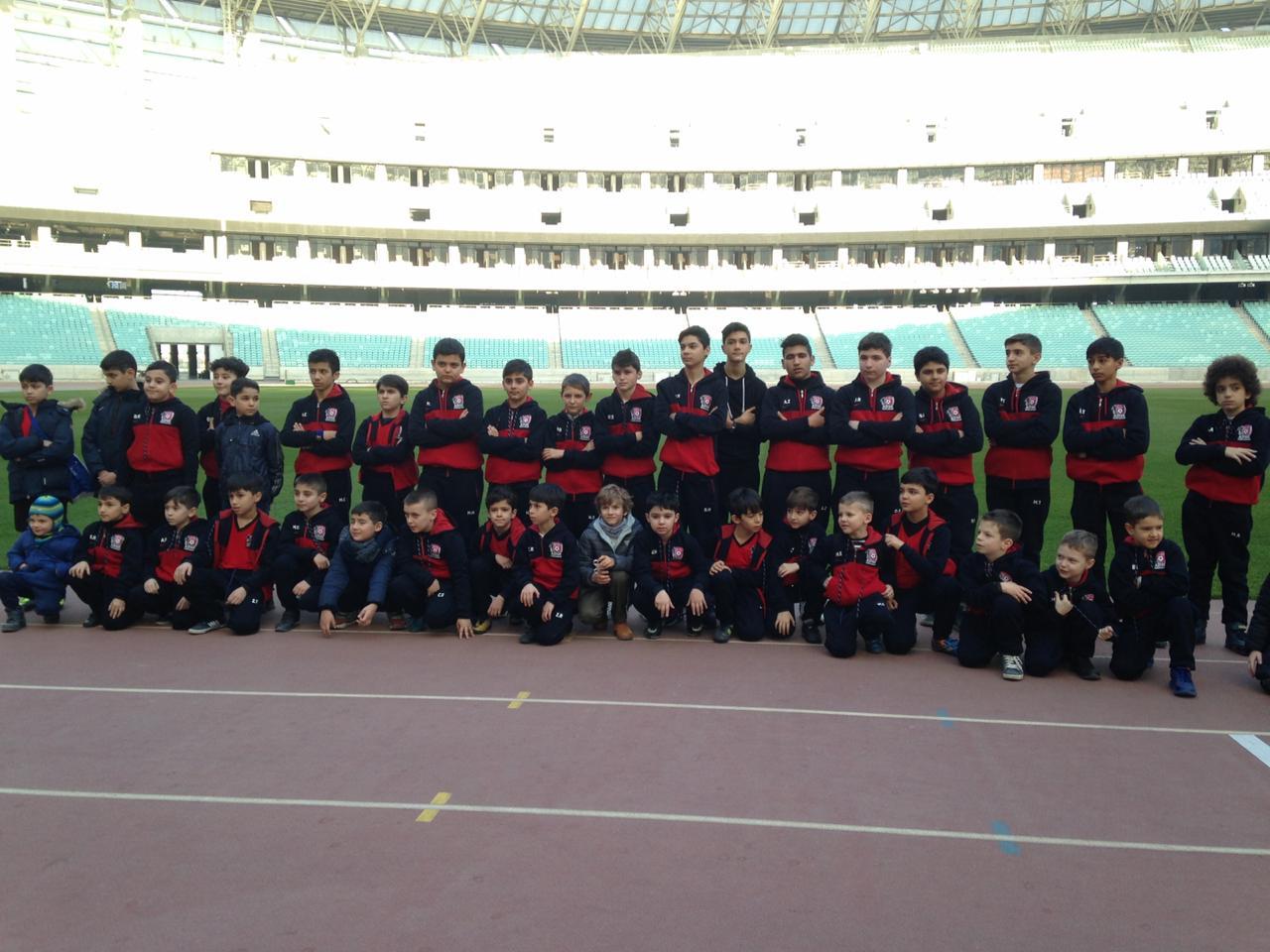 Юные футболисты совершили увлекательную экскурсию по Бакинскому Олимпийскому стадиону (ВИДЕО)
