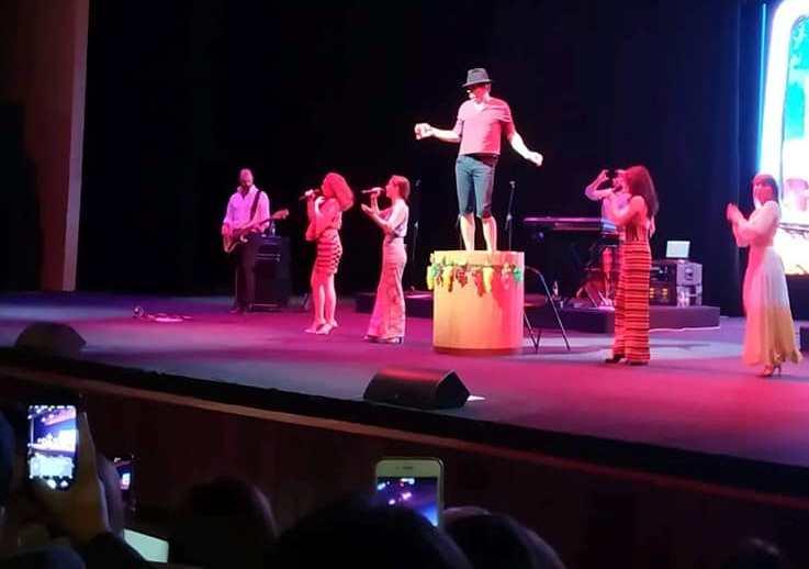 Лучший Адриано Челентано в мире показал великолепное шоу в Баку (ВИДЕО,ФОТО)