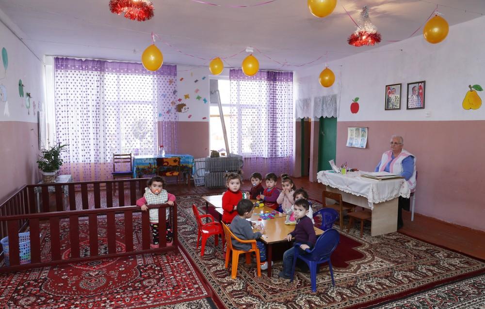 First VP Mehriban Aliyeva visits orphanage-kindergarten No. 32 in Ganja (PHOTO)