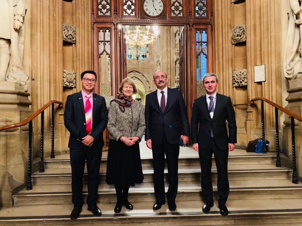 Торговый спецпосланник премьер-министра Великобритании посетит Азербайджан (ФОТО)