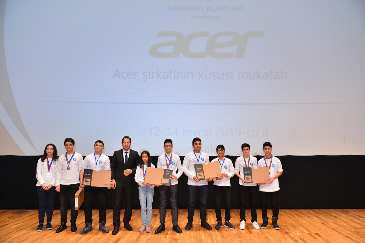“Acer” Azərbaycanda “Sabahın alimləri” Respublika müsabiqəsinin qaliblərini mükafatlandırıb (FOTO)