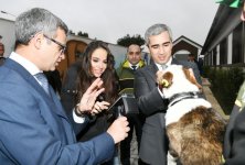 Вице-президент Фонда Гейдара Алиева Лейла Алиева приняла участие в открытии Центра заботы о бездомных собаках в Баку (ФОТО) (версия 2) - Gallery Thumbnail