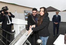Heydər Əliyev Fondunun vitse-prezidenti Leyla Əliyeva Balaxanıda sahibsiz itlərə qayğı mərkəzinin açılışında iştirak edib (FOTO)