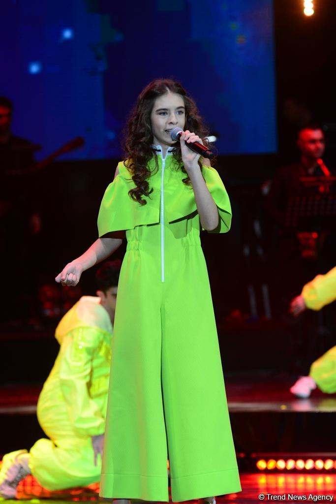 В Баку прошел  гала-концерт Международного детского музыкального фестиваля "ЗИМА" (ФОТО)