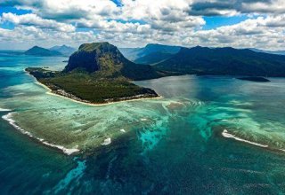 Dünyanın ən gözəl 10 adası (FOTO)