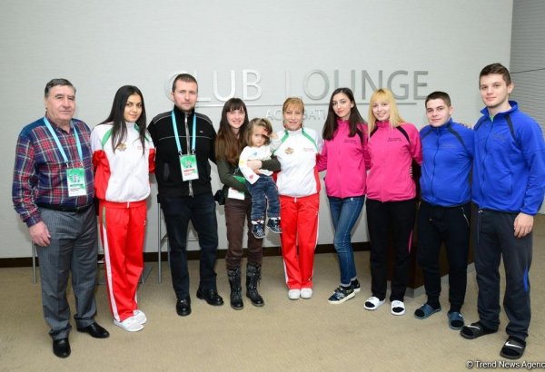 Консул посольства Болгарии в Азербайджане встретился с гимнастами в рамках Кубка мира по прыжкам на батуте и тамблингу (ФОТО)