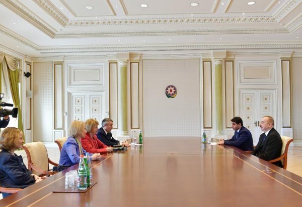 President Aliyev receives UK PM's trade envoy (PHOTO)
