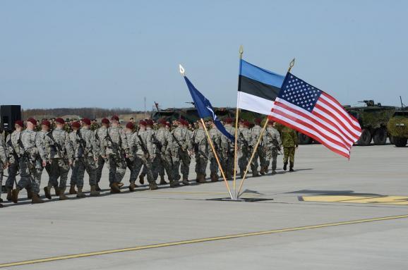 В Эстонии завершились военные учения НАТО "Зимний лагерь"