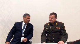 В Абу-Даби состоялась встреча министров обороны Азербайджана и Беларуси (ФОТО)