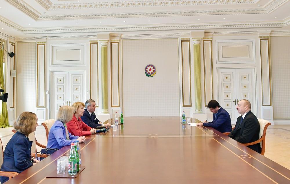 President Aliyev receives UK PM's trade envoy (PHOTO)