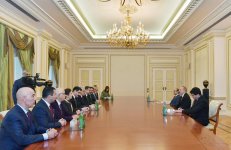 Президент Ильхам Алиев принял главу межпарламентской группы дружбы Турция-Азербайджан (ФОТО)