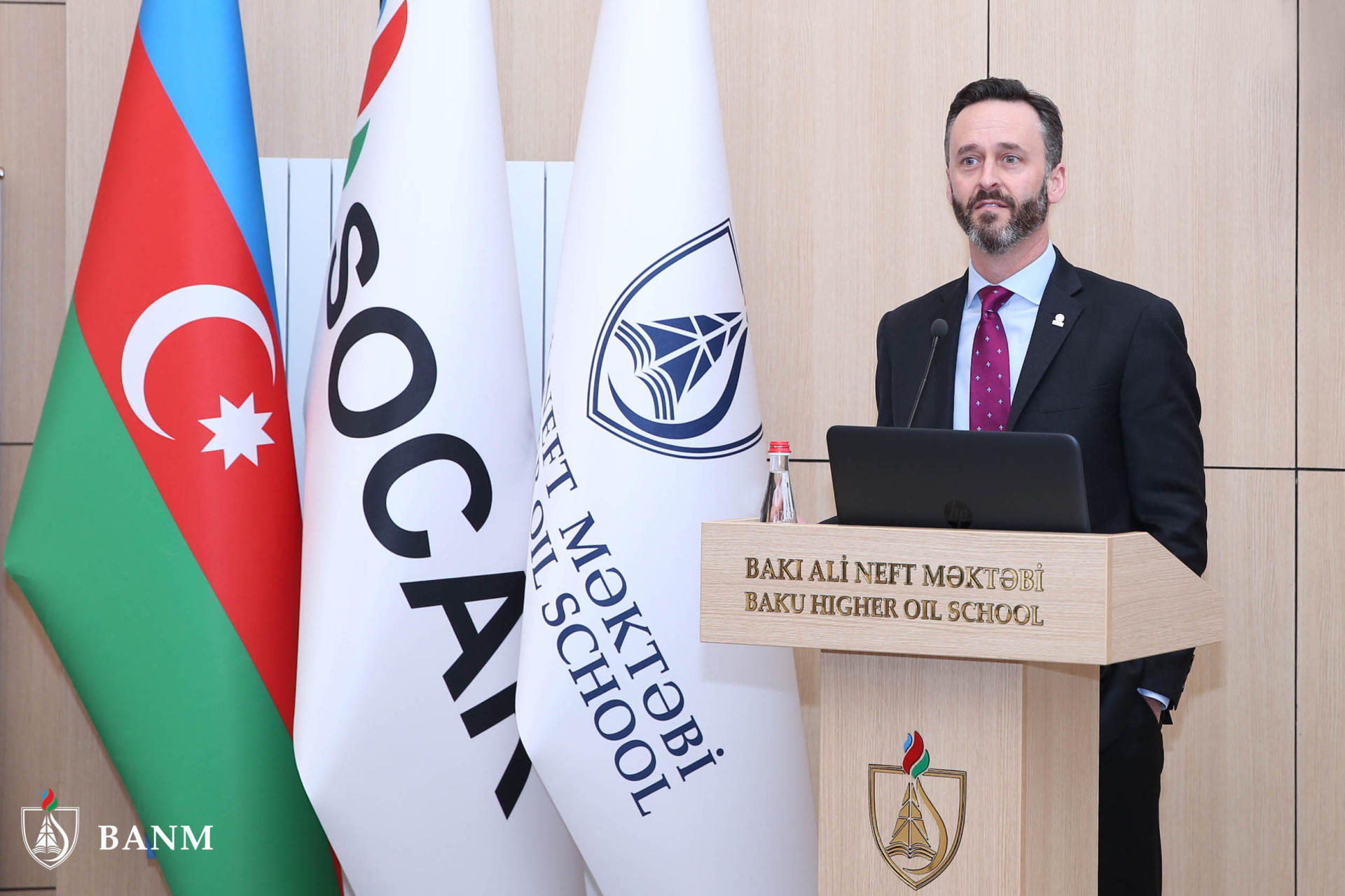 IADC president meets Baku Higher Oil School students