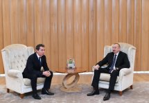Президент Ильхам Алиев встретился с замминистра экономического развития Италии (ФОТО) - Gallery Thumbnail