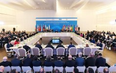 Президент Ильхам Алиев принял участие в пятом заседании министров в рамках Консультативного совета Южного газового коридора в Баку (ФОТО)