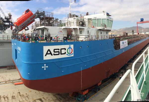 В Азербайджане спущен на воду новый танкер (ФОТО)