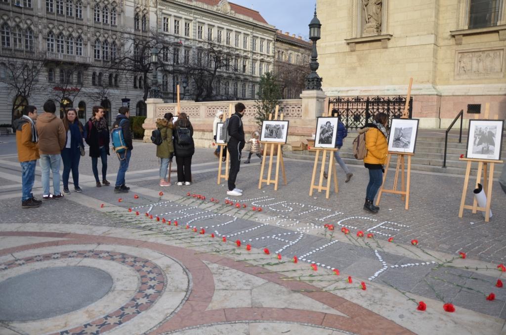 Budapeştdə Xocalı soyqırımı ilə bağlı aksiya keçirilib (FOTO)