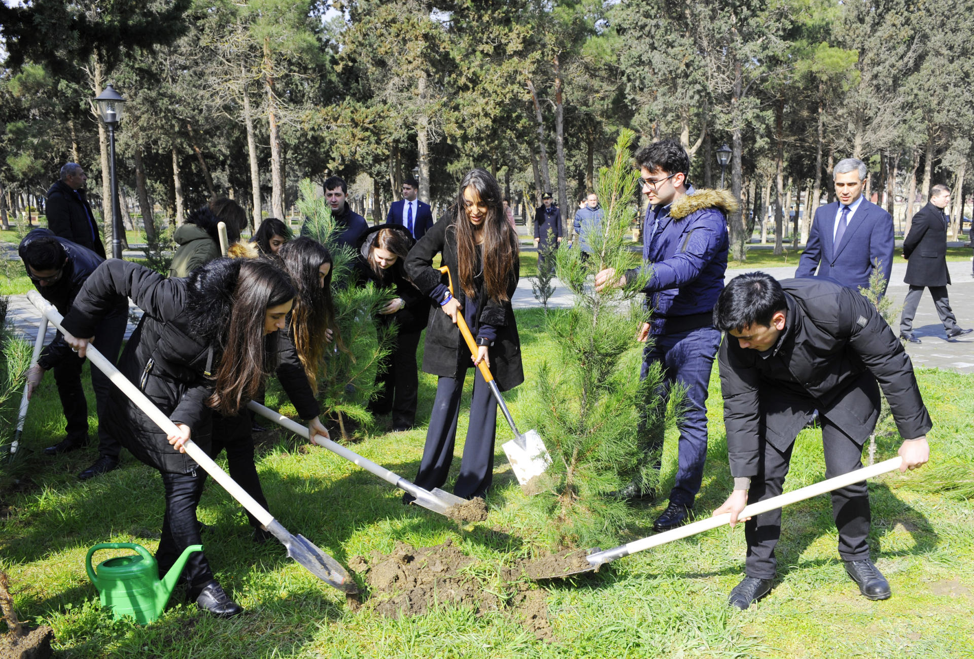 Вице-президент Фонда Гейдара Алиева Лейла Алиева приняла участие в акции по посадке деревьев в рамках кампании "Справедливость к Ходжалы!" (ФОТО)