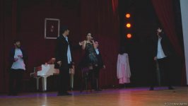 Азербайджанки перевоплотились в Николь Кидман и Кристину Агилеру - Best Musical Shows (ФОТО)