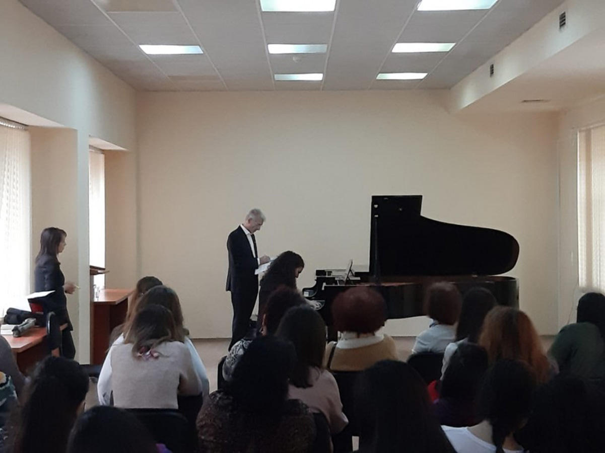 Мастер-класс от итальянского пианиста в Баку