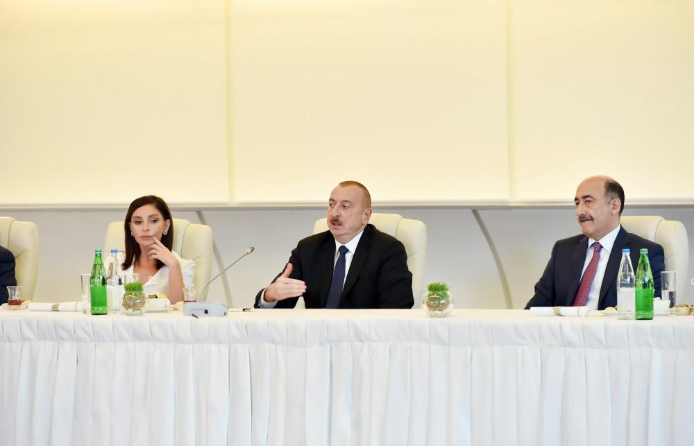 Президент Азербайджана: В госбюджете непременно должно быть предусмотрено восстановление съемок кинофильмов по гослинии