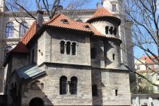 Призраки и мистические истории из Праги в Баку (ФОТО)
