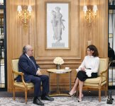 Azerbaijani First VP meets founder of French National Cancer Institute (PHOTO)