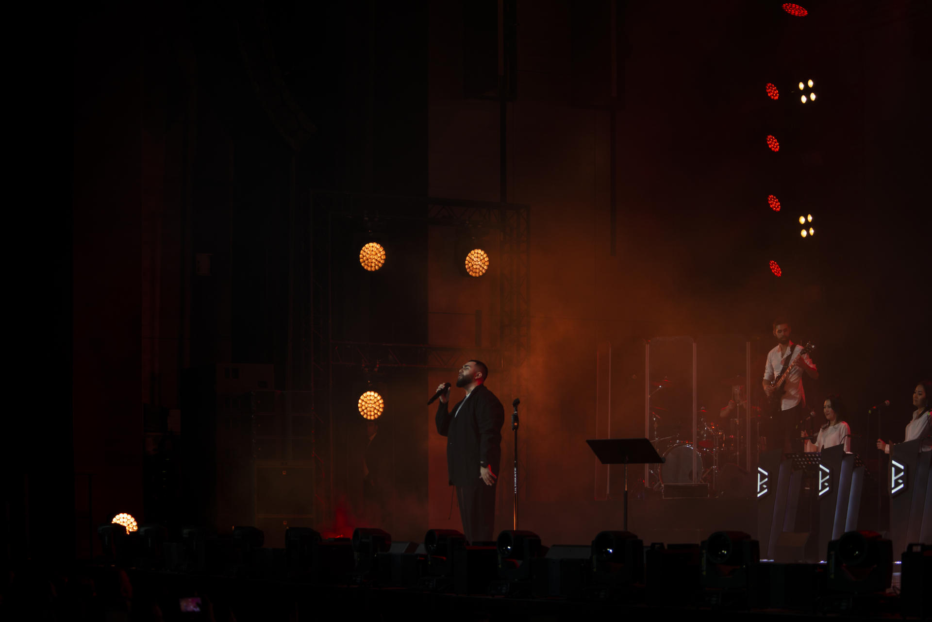 Феерическое шоу Jah Khalib в Баку: Моя главная цель дарить людям эмоции (ФОТО)