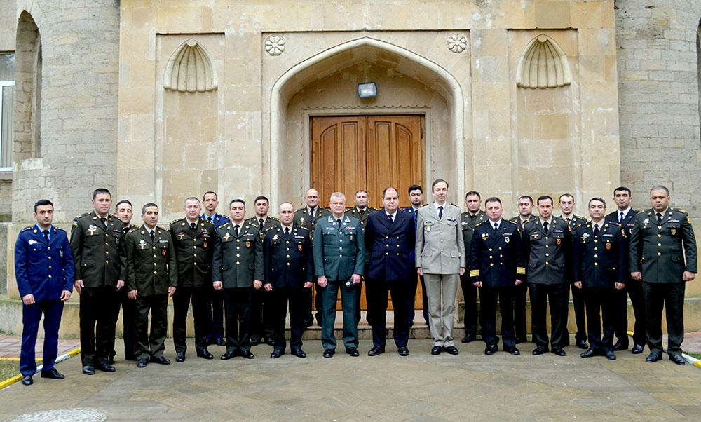 NATO holds training courses in Baku